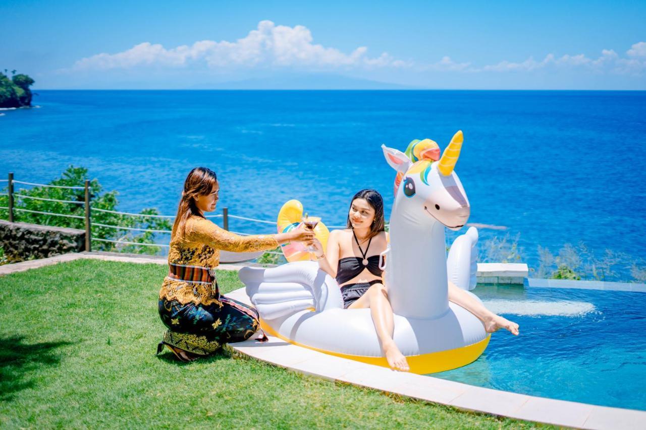 Bali Cliff Glamping Hotel Seraya ภายนอก รูปภาพ