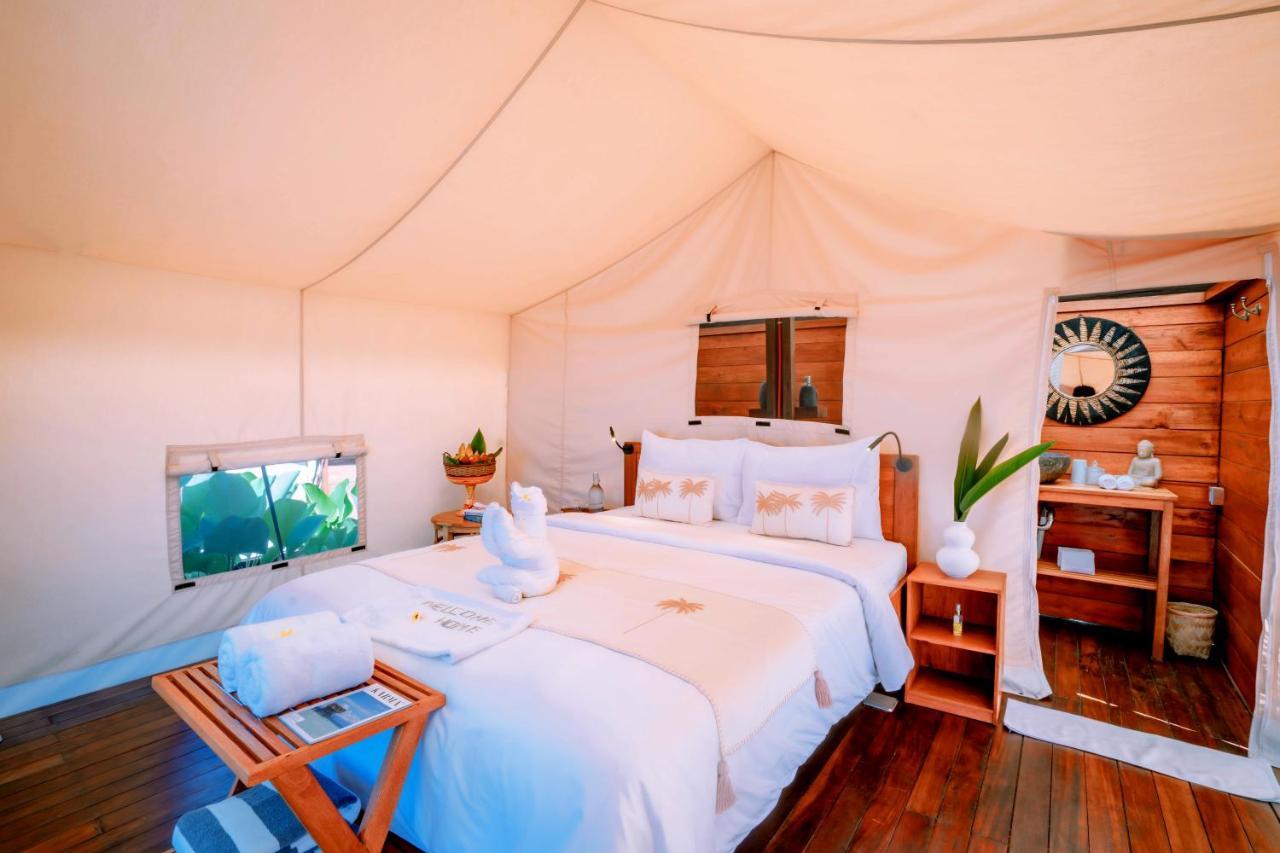 Bali Cliff Glamping Hotel Seraya ภายนอก รูปภาพ