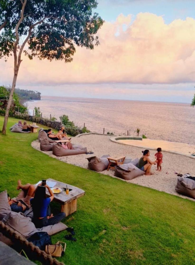 Bali Cliff Glamping Hotel Seraya ภายนอก รูปภาพ