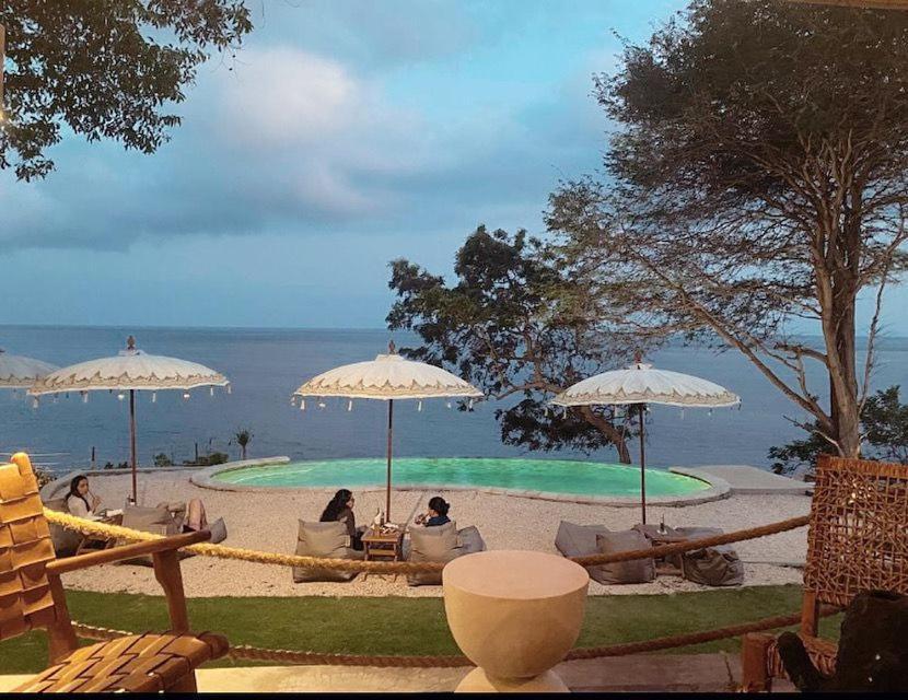 Bali Cliff Glamping Hotel Seraya ภายนอก รูปภาพ