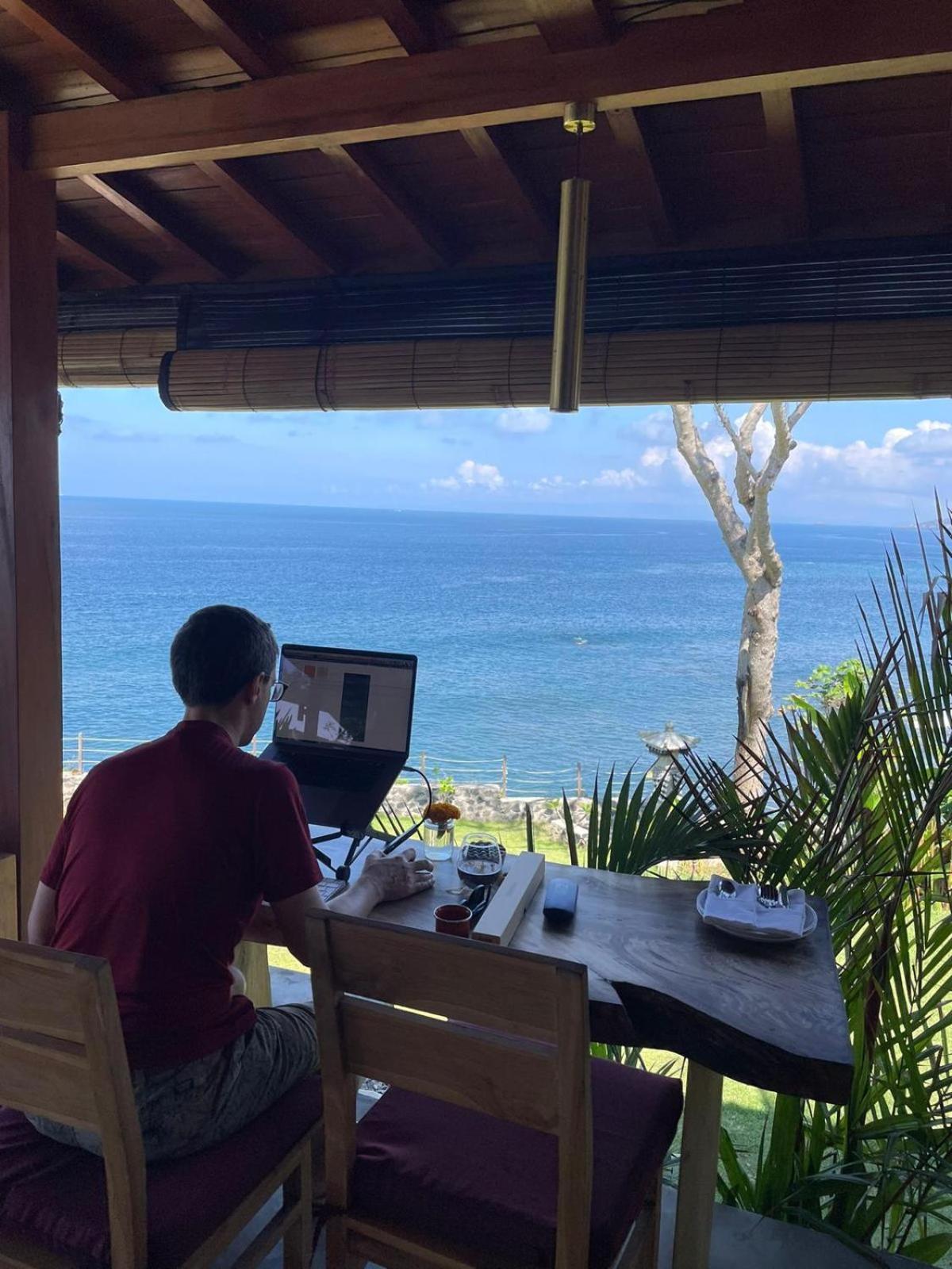 Bali Cliff Glamping Hotel Seraya ภายนอก รูปภาพ